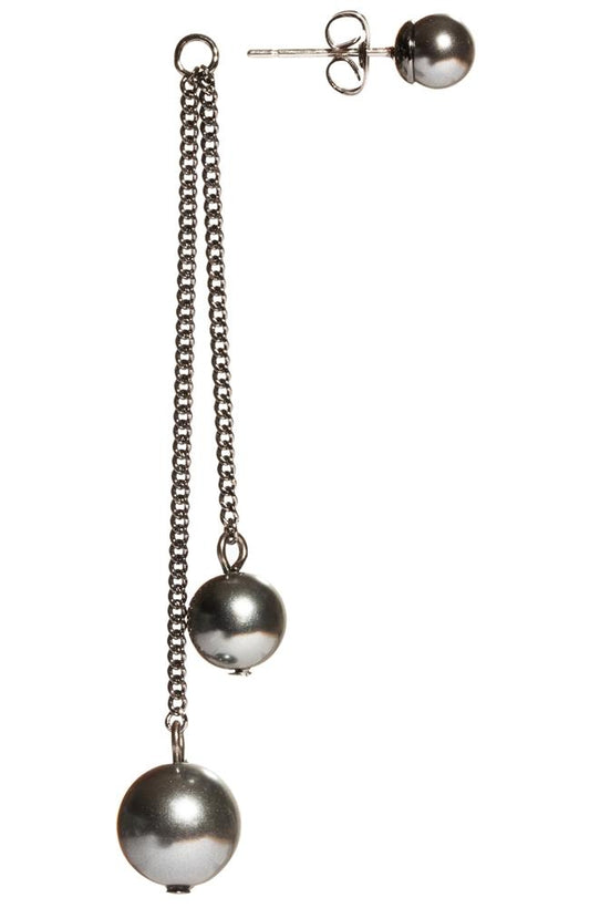 Cosmopolitan Pearl Drop Earrings