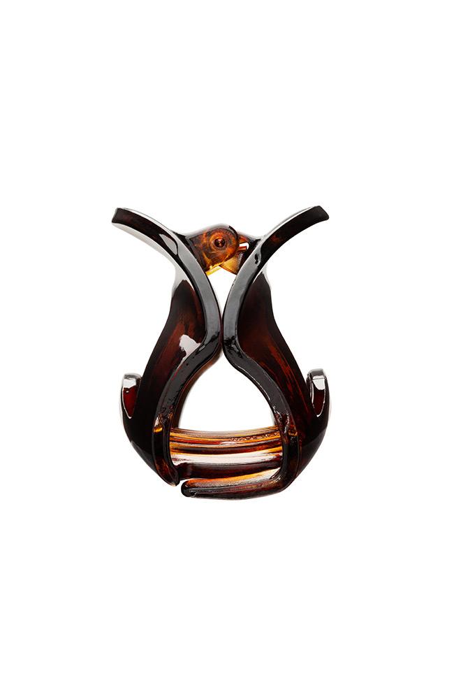Belle Cutout Curve Jaw