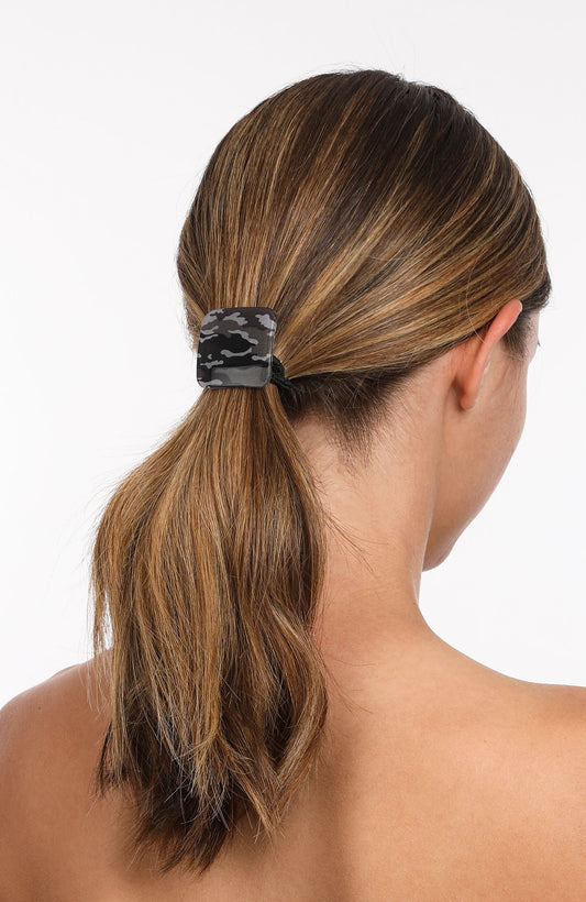 Curved Square Pony - Camo
