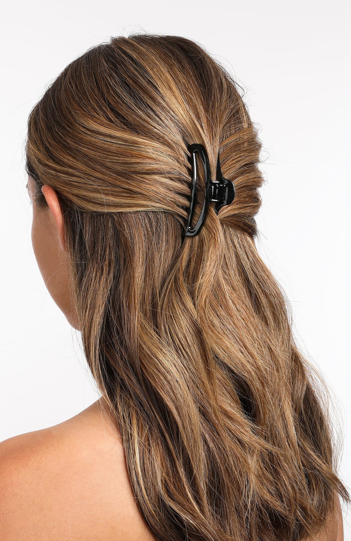 Belle Small Narrow Cutout Curve Jaw